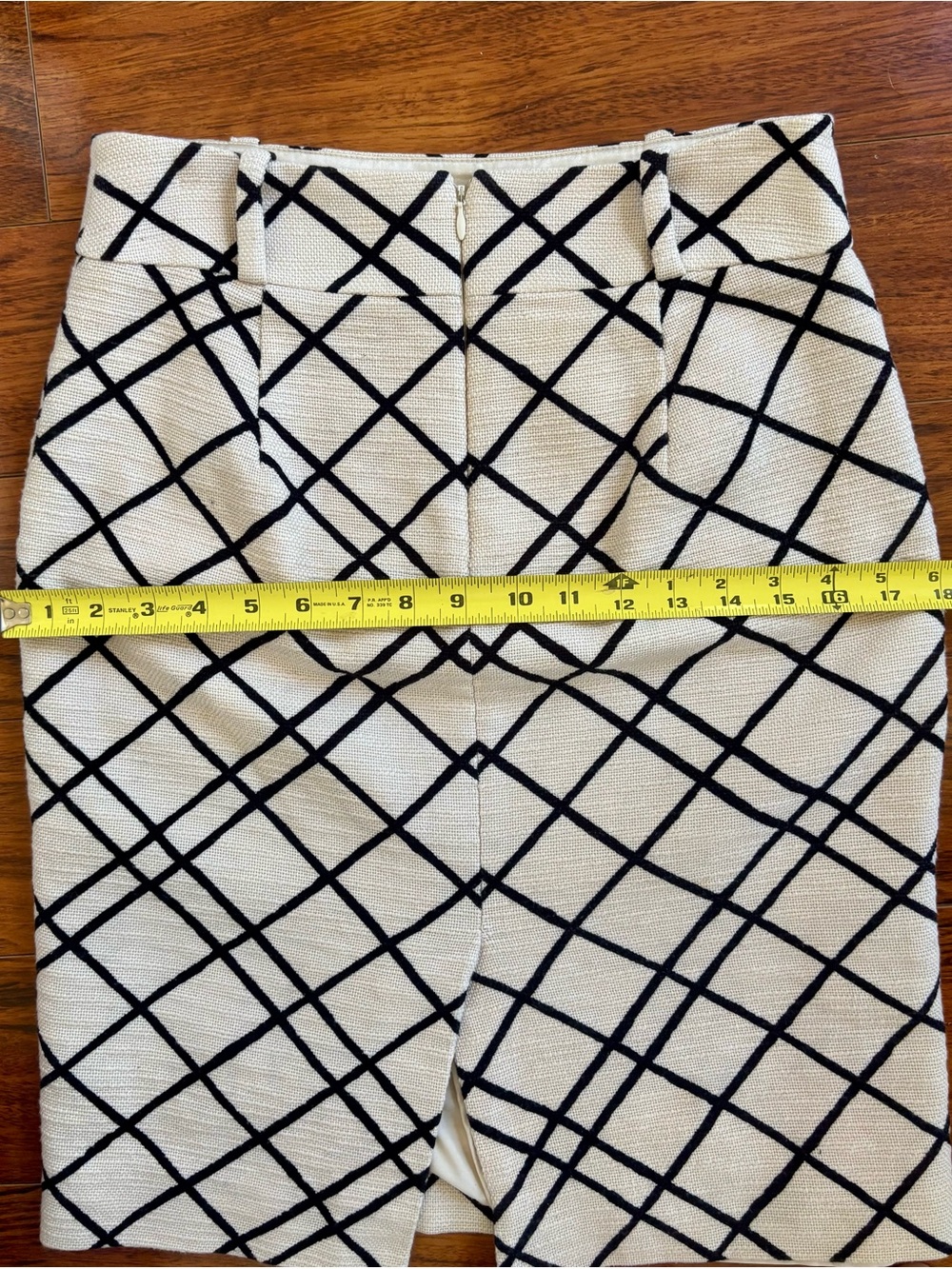 Banana Republic Cream Pencil Skirt with Black Grid - Picture 8 of 10